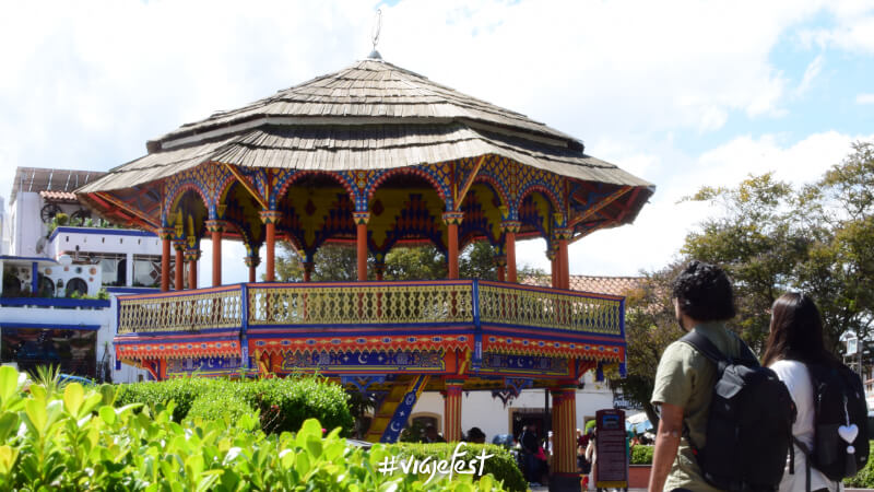 Kiosco estilo Mudéjar