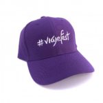 Gorra #viajefest color morado